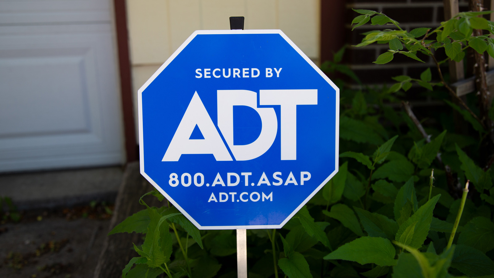 ADT Confirms Major Breach: ShinyHunters Leverages Vishing, Okta SSO