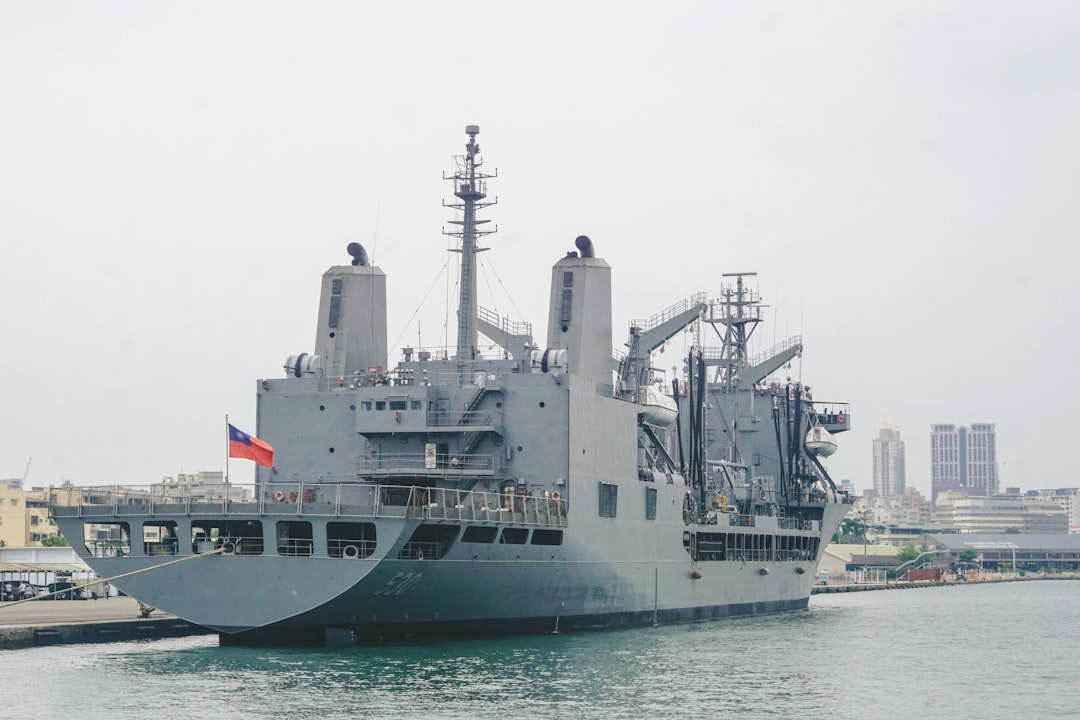Pentagon Vows Safe Passage Through Mined Strait of Hormuz